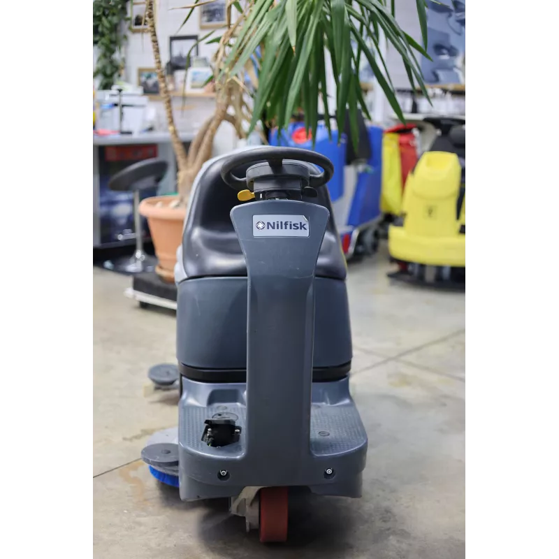 Nilfisk BR 752 autolaveuse conducteur porté reconditionnée